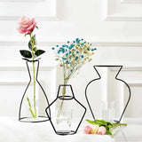 Support en fer raffiné pour vases