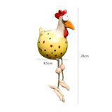Statue de poule aux yeux expressifs