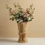 Knot & Bloom - Vase en céramique avec un nœud