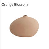 Vases en céramique aux teintes neutres