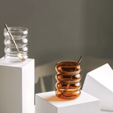 Verres à boissons pétillantes éclatants
