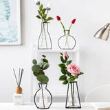 Support en fer raffiné pour vases