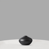 Vases en céramique dynamiques