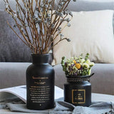 Vase Noir pour la Nuit