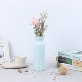 Vase d'angle au design géométrique