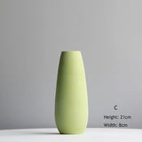 Vases en céramique délicats aux teintes subtiles